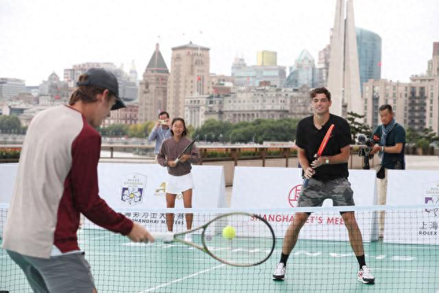 与第二名的 与第二名的