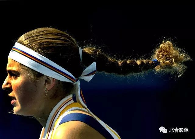 后卫闻风色 后卫闻风色